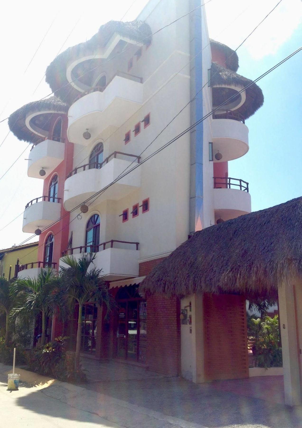 Hotel Y Suites Los Encantos Sayulita Esterno foto